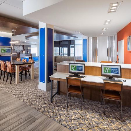 Holiday Inn Express East Peoria - Riverfront By Ihg Luaran gambar