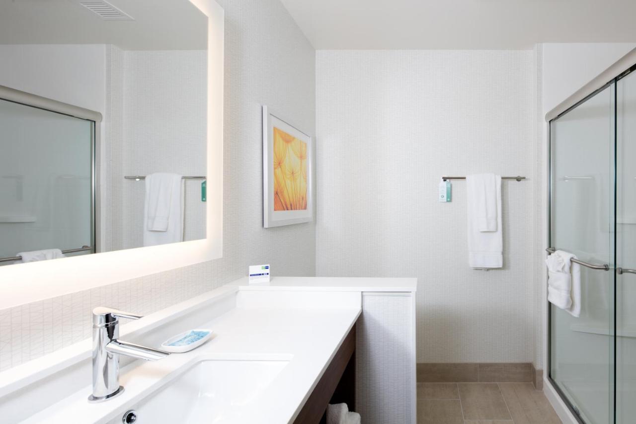 Holiday Inn Express East Peoria - Riverfront By Ihg Luaran gambar