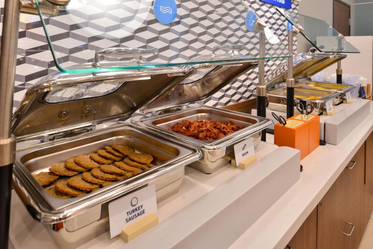 Holiday Inn Express East Peoria - Riverfront By Ihg Luaran gambar